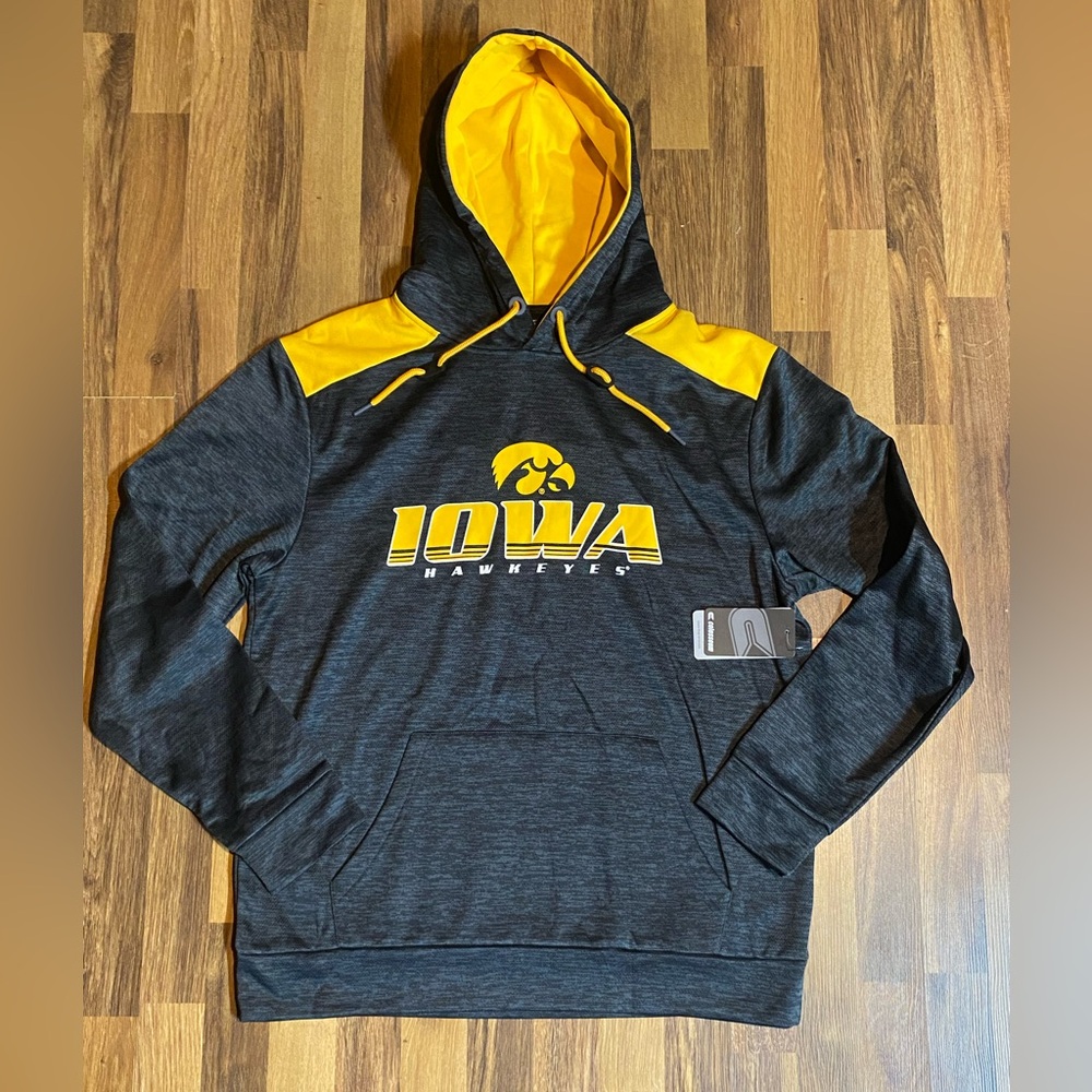 Iowa Hawkeyes Colosseum Pullover Hoodie Mens Size Large NWT!